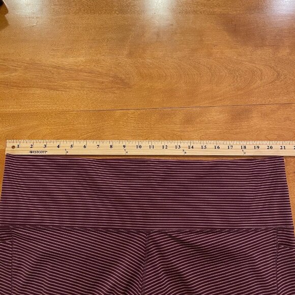 Athleta Salutation Stash Pocket 7/8 Tight Leggings Purple Pink Stripes - Picture 5 of 11